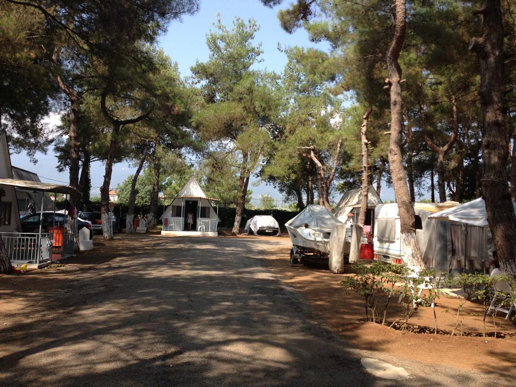 Olympos Beach Plaka Exterior foto