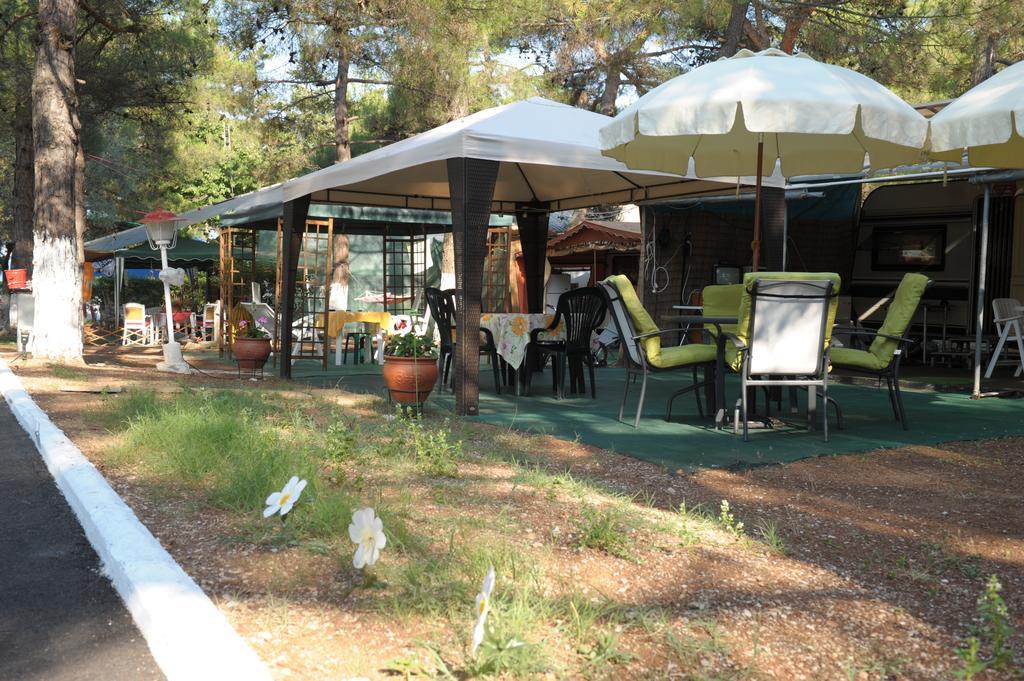 Olympos Beach Plaka Exterior foto